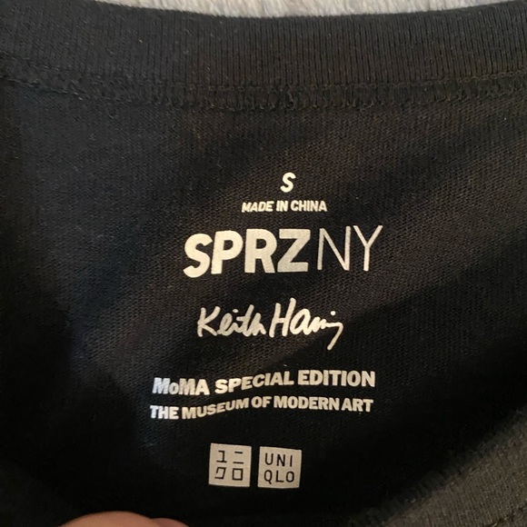 Keith Haring Barking Dog MOMA Edition T Shirt - Picture 4 of 6